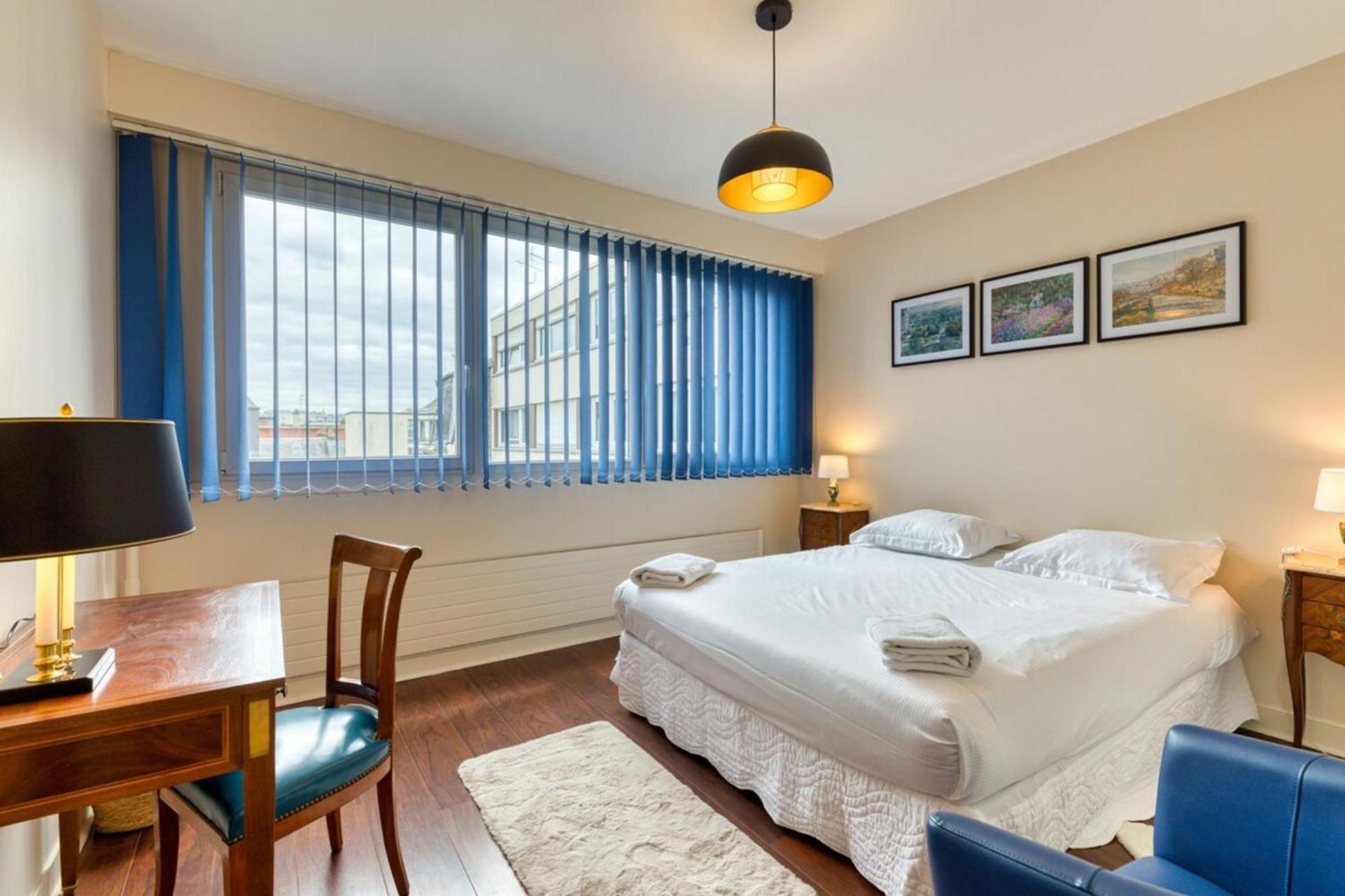 Francoise F5 Avec Parking Apartment Rouen Exterior photo